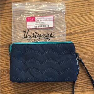 31 Vary You Wristlet in Navy Quilted Chevron NIP